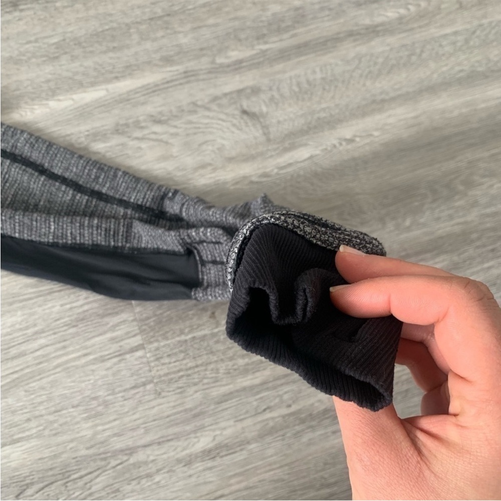 Lululemon Half Zip 🩶🖤🤍 - Picture 7 of 16